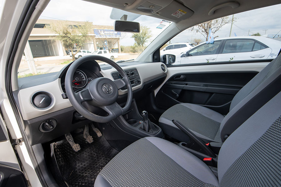 Volkswagen Up Move